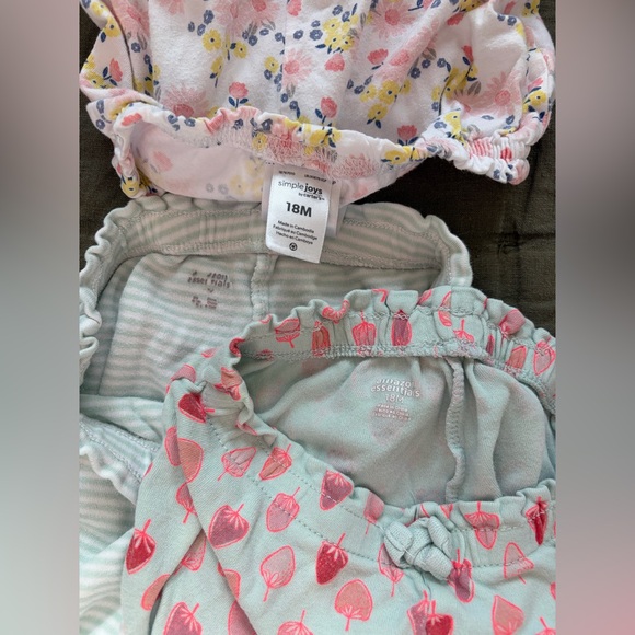 Lot of 7 girls’ cotton bubble shorts, pink and green, 18mo - Picture 10 of 10